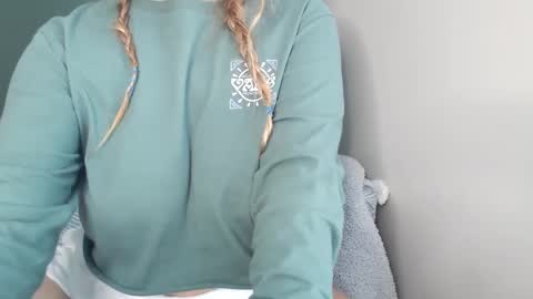 Misty Morgan online show from 09.11.25