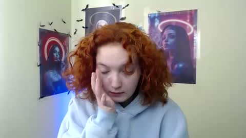 Snapshot of mistyrosee chatting on 02.10.26 Aria online show from 02.10.26