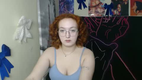 Snapshot of mistyrosee chatting on 02.12.26 Aria online show from 02.12.26