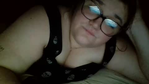 MichelleBunny7 online show from 12.21.24