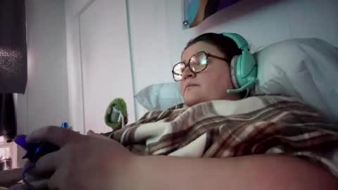 Snapshot of mitchellebunny7 chatting on 01.16.26 MichelleBunny7 online show from 01.16.26