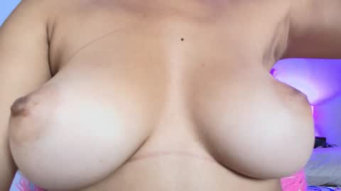 Snapshot of miwa_cutte chatting on 12.17.24 Miwa online show from 12.17.24