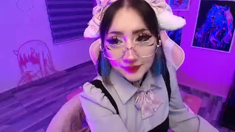Snapshot of miwaviolet chatting on 06.29.26 Miwa Violet online show from 06.29.26