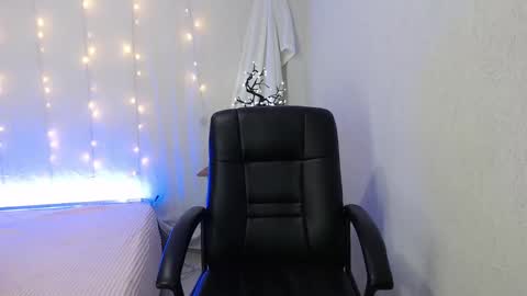 mixie_cute online show from 12.02.24