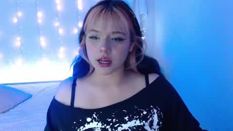 mixie_cute online show from 12.04.24