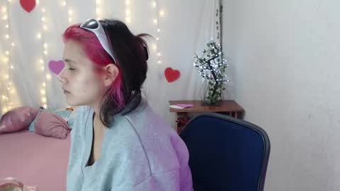 mixie_cute online show from 02.23.25