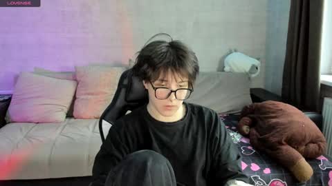 Snapshot of miya_chinen chatting on 01.30.25 Miya online show from 01.30.25