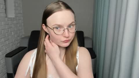 Miya online show from 03.11.25