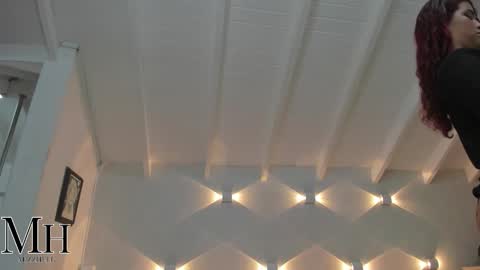 mizzhell_ online show from 10.20.25