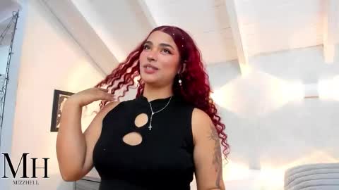 mizzhell_ online show from 12.17.25