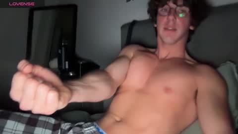 Snapshot of mizzo001 chatting on 02.21.26 Leo online show from 02.21.26