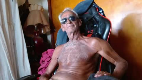 Snapshot of mjmadurengue chatting on 01.17.26 Mario jose online show from 01.17.26
