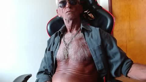 Snapshot of mjmadurengue chatting on 03.14.26 Mario jose online show from 03.14.26