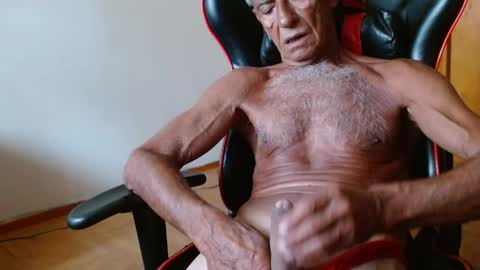 Snapshot of mjmadurengue chatting on 04.16.26 Mario jose online show from 04.16.26