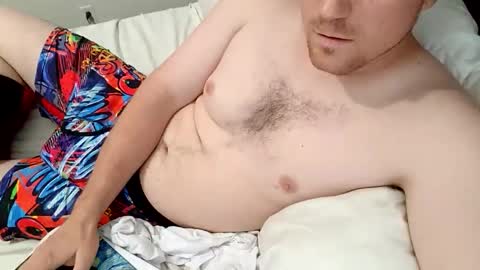 Snapshot of mmmgoodone chatting on 10.28.25 mmmgoodone online show from 10.28.25