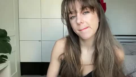 mmminnie online show from 02.19.25