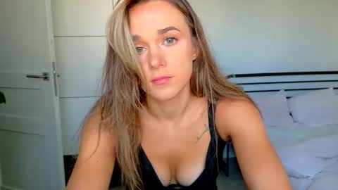 mmminnie online show from 09.11.25