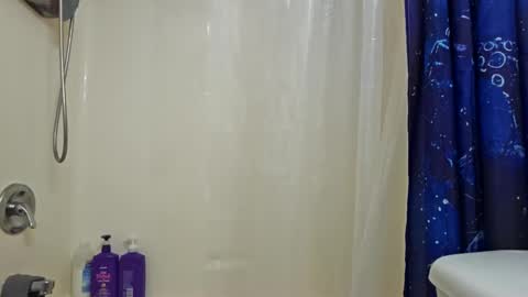 Snapshot of mnathanc chatting on 12.20.24 mnathanc online show from 12.20.24