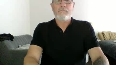 Snapshot of moamale chatting on 02.18.26 moamale online show from 02.18.26