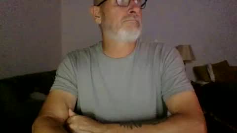 Snapshot of moamale chatting on 02.24.26 moamale online show from 02.24.26