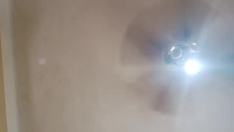 Snapshot of modelo_web18 chatting on 11.16.25 camilo online show from 11.16.25