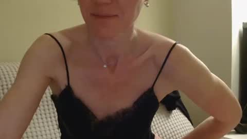 Aurora online show from 04.15.26