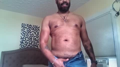 modestguy1084 online show from 09.17.25