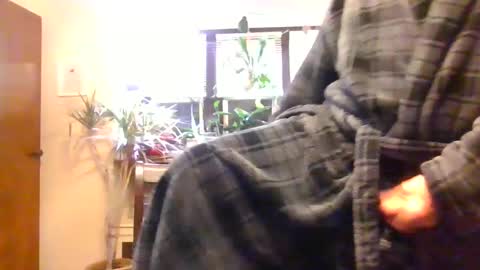 Snapshot of moeblick chatting on 12.04.24 moeblick online show from 12.04.24