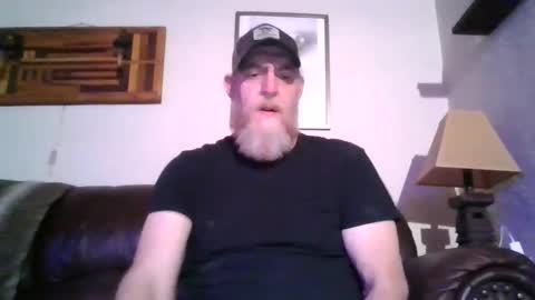 Snapshot of moeblick chatting on 12.28.24 moeblick online show from 12.28.24