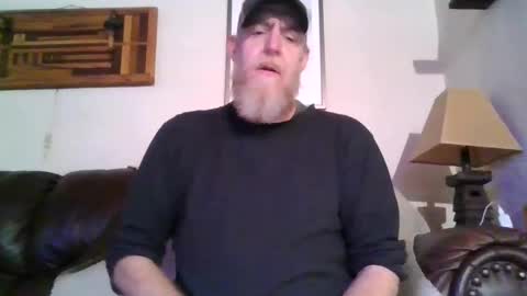 Snapshot of moeblick chatting on 01.12.25 moeblick online show from 01.12.25