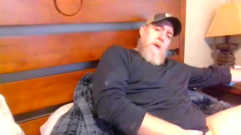 Snapshot of moeblick chatting on 01.12.25 moeblick online show from 01.12.25