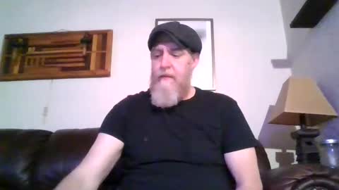 Snapshot of moeblick chatting on 01.17.25 moeblick online show from 01.17.25