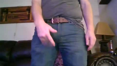 Snapshot of moeblick chatting on 01.17.25 moeblick online show from 01.17.25