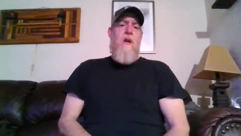 Snapshot of moeblick chatting on 02.02.25 moeblick online show from 02.02.25