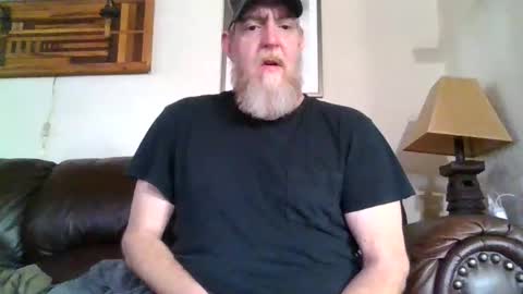 Snapshot of moeblick chatting on 02.02.25 moeblick online show from 02.02.25