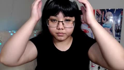 Snapshot of moertomlly chatting on 01.06.25 Molly online show from 01.06.25