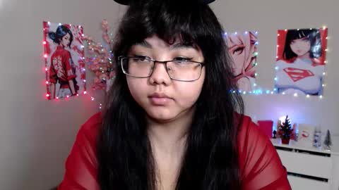 Molly online show from 12.19.25