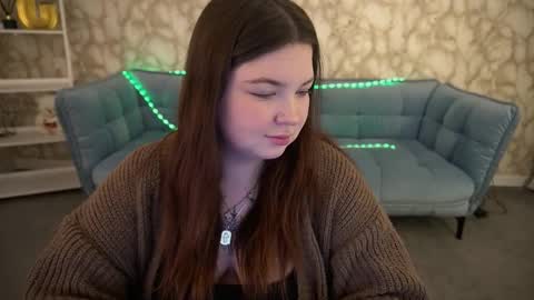 Snapshot of molinmoon chatting on 02.03.26 Rosa online show from 02.03.26