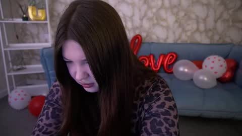 Snapshot of molinmoon chatting on 02.10.26 Rosa online show from 02.10.26