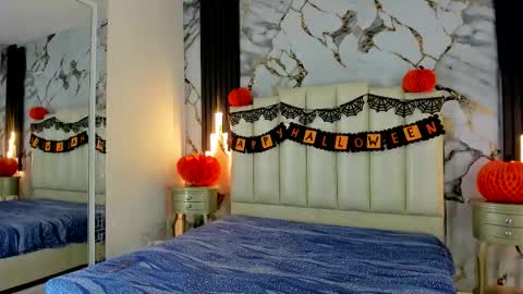 Hey Guys  Im Mollie online show from 10.30.25