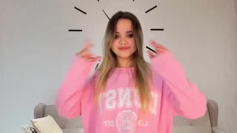 Snapshot of molliedeases chatting on 10.28.25 Kate online show from 10.28.25