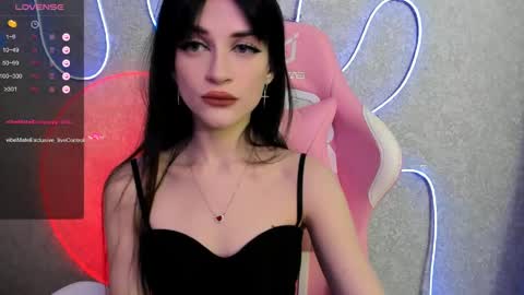 Snapshot of molly_crystall chatting on 04.30.26 Molly - online show from 04.30.26
