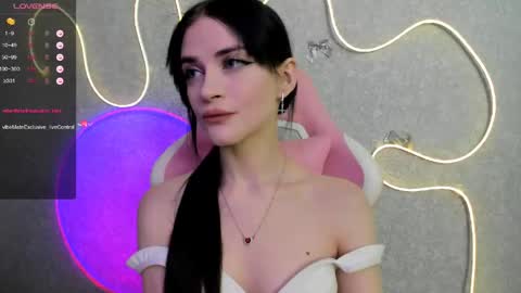 Snapshot of molly_crystall chatting on 05.12.26 Molly - online show from 05.12.26