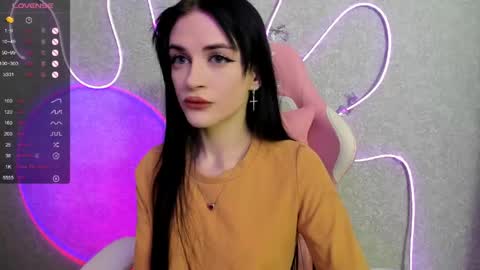 Snapshot of molly_crystall chatting on 05.18.26 Molly - online show from 05.18.26