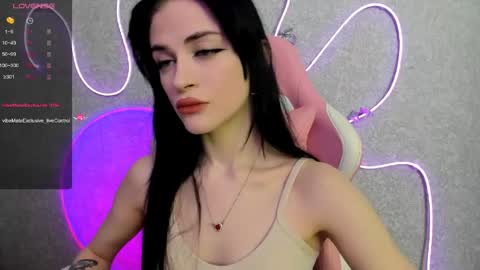 Snapshot of molly_crystall chatting on 05.24.26 Molly - online show from 05.24.26