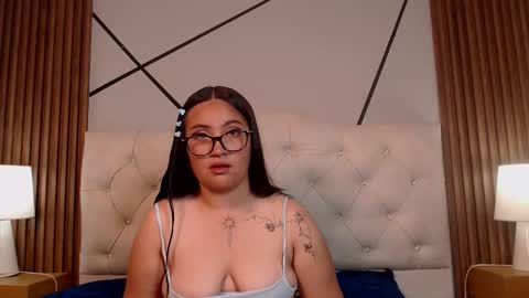 molly_dennver online show from 12.23.25