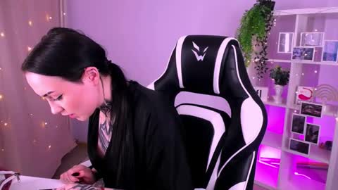 molly_kisss online show from 10.26.25