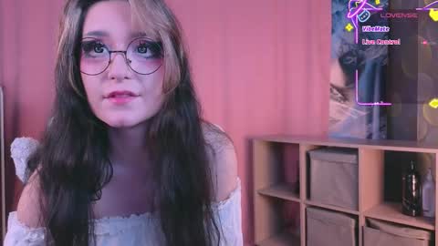 Molly online show from 10.29.25