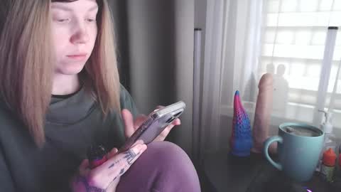 Snapshot of molly_royse chatting on 01.22.25 I have new photos come and see with love Molly online show from 01.22.25