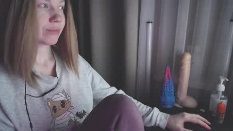 Snapshot of molly_royse chatting on 01.26.25 I have new photos come and see with love Molly online show from 01.26.25